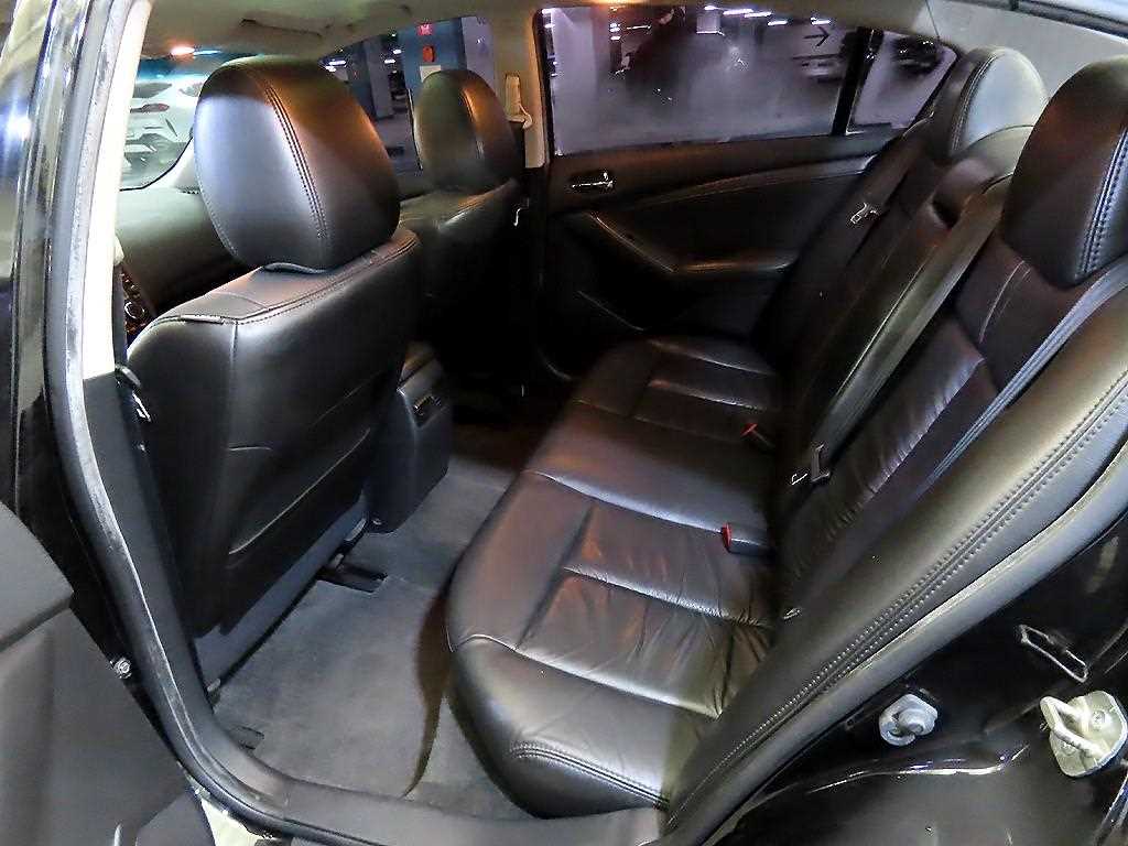 Nissan Altima - Vista 7