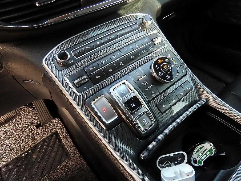 HYUNDAI Santa Fe - Vista 10