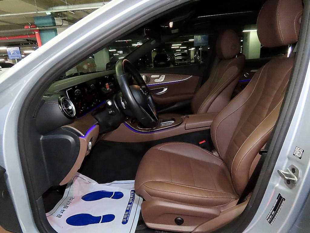 Mercedes Benz E class - Vista 6