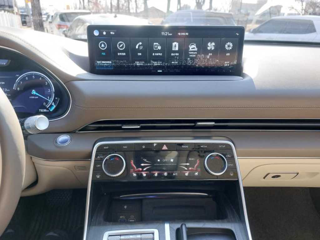 Genesis GV80 - Vista 7