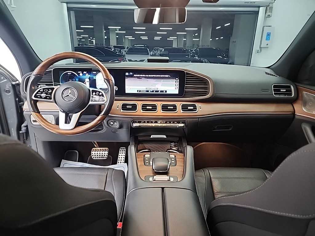Mercedes Benz GLS Class - Vista 7
