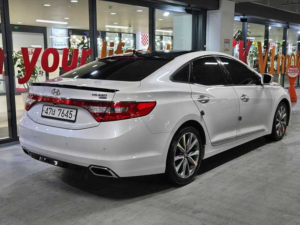 HYUNDAI Grandeur - Vista 4