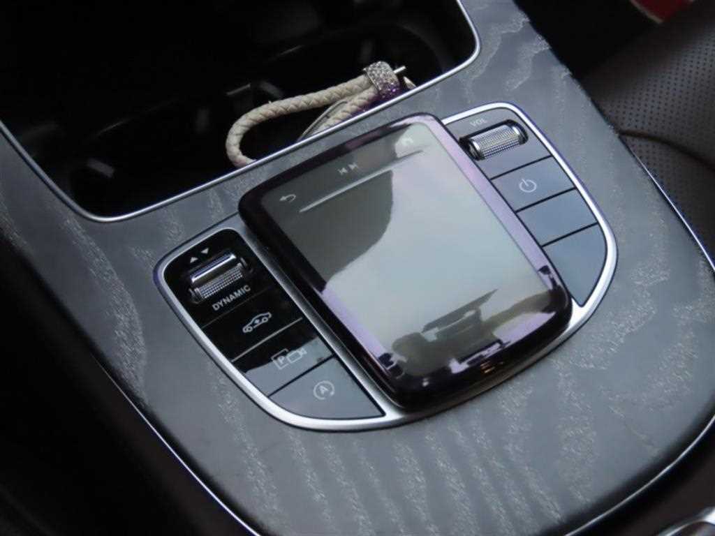 Mercedes Benz CLS Class - Vista 6