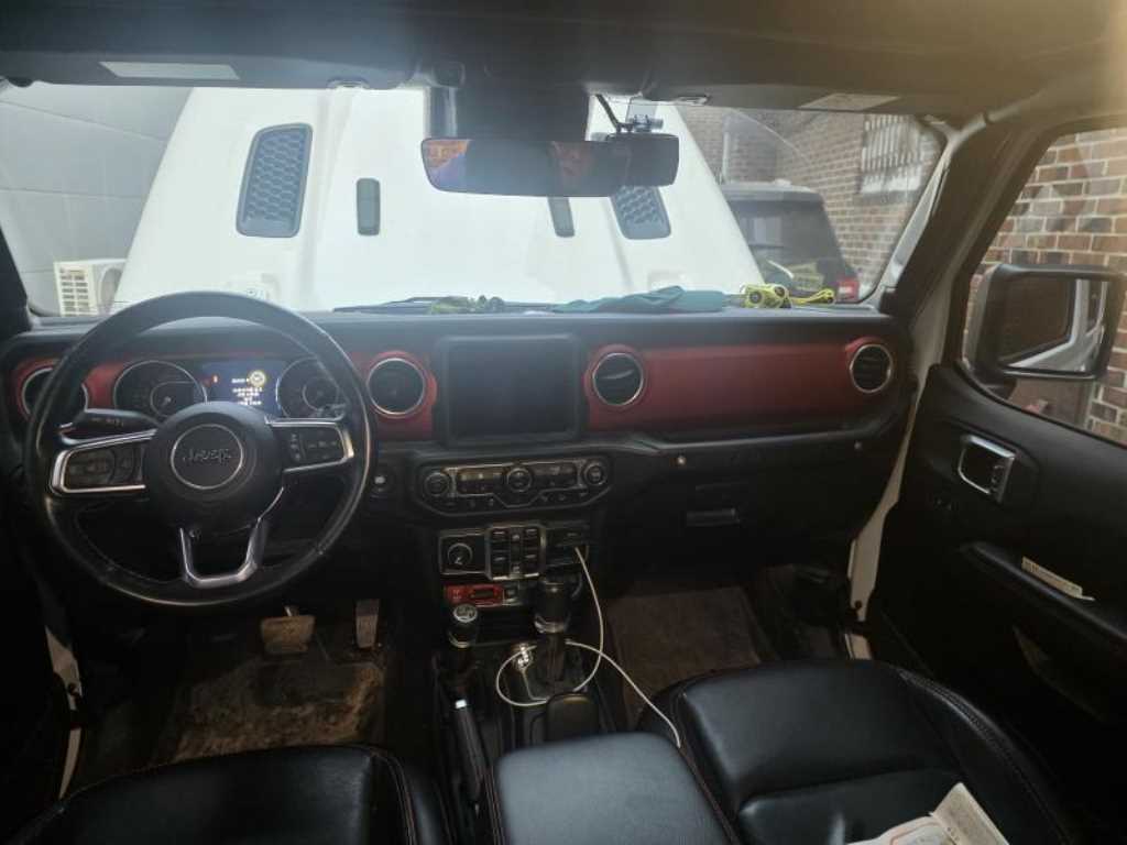 Jeep Wrangler - Vista 6