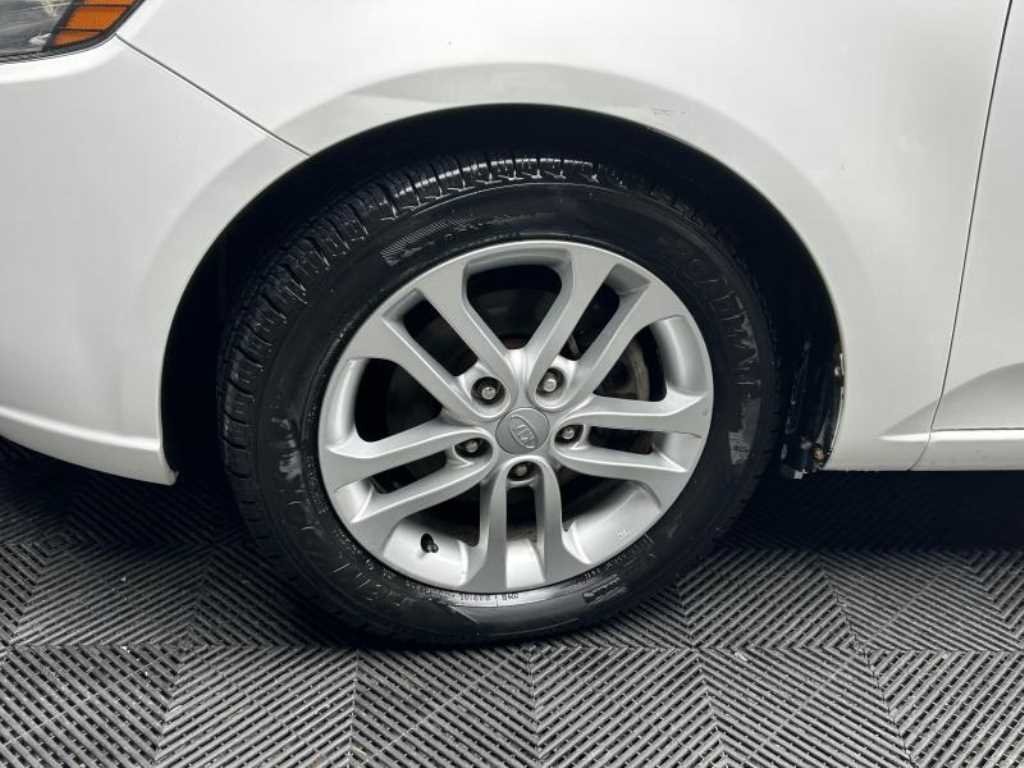 KIA Forte 2011 - Importación desde Corea - HF Imports Iquique - Foto 15