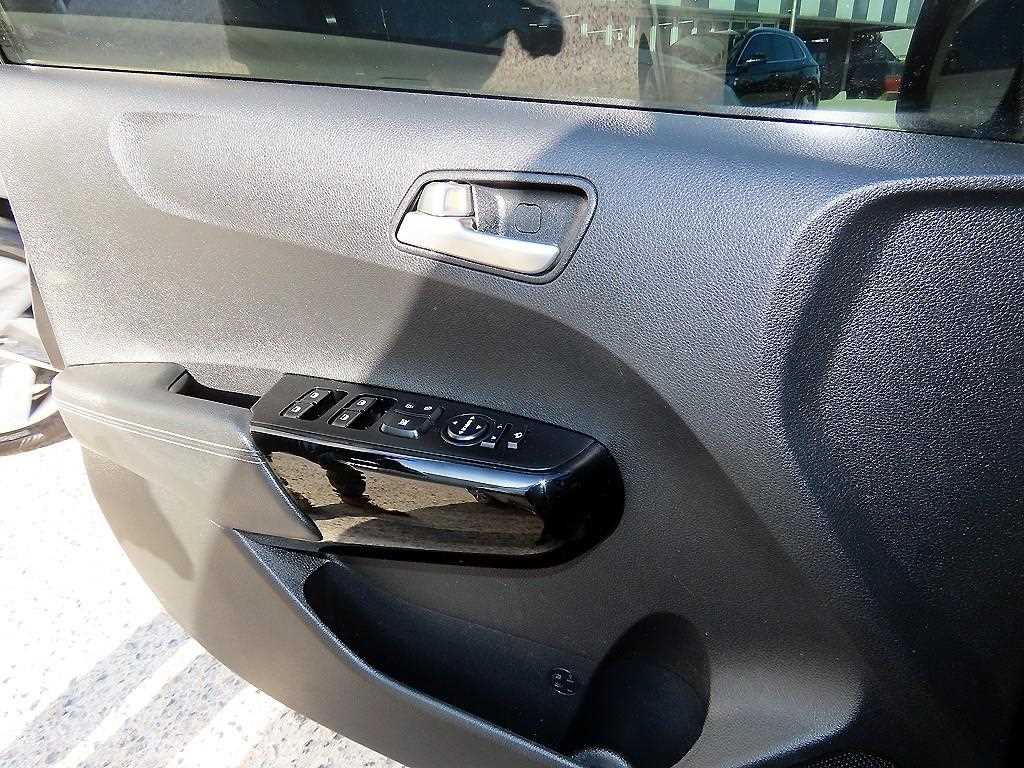 KIA Morning - Vista 11