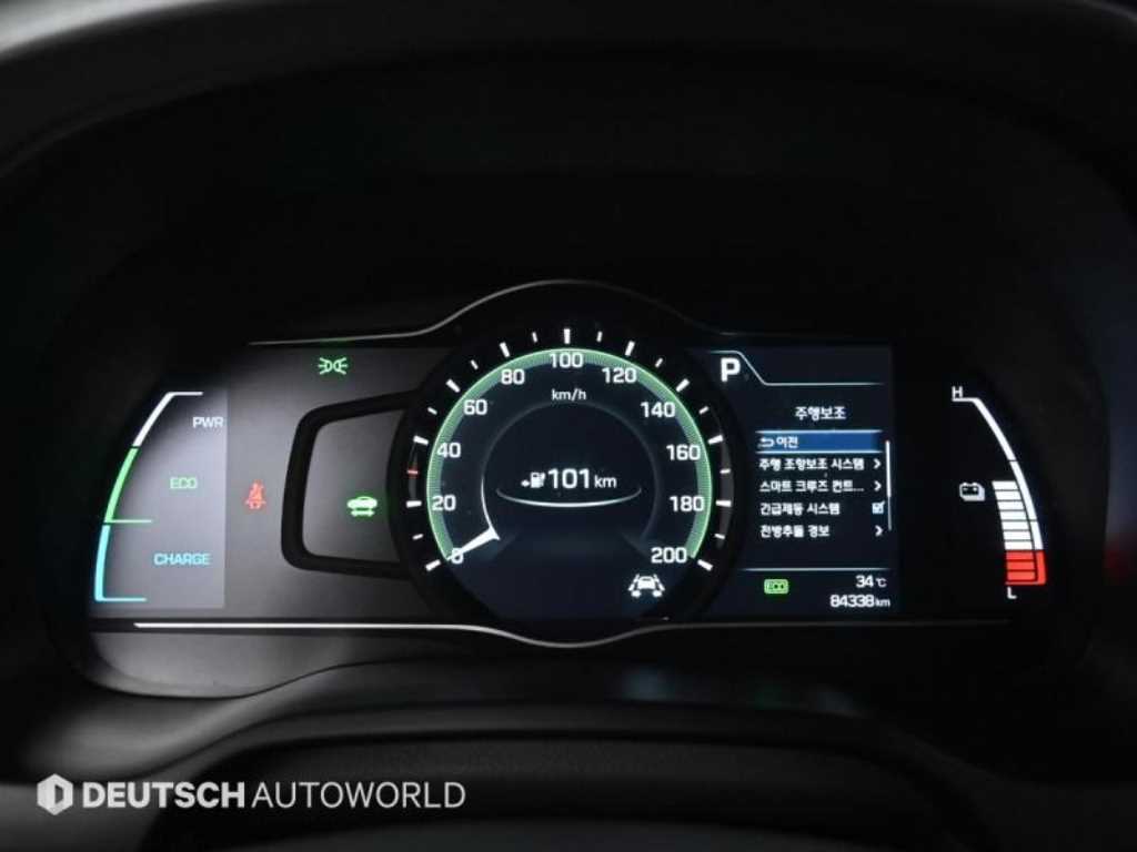 HYUNDAI Ioniq - Vista 8