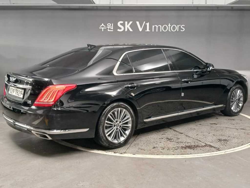 Genesis EQ900 - Vista 5