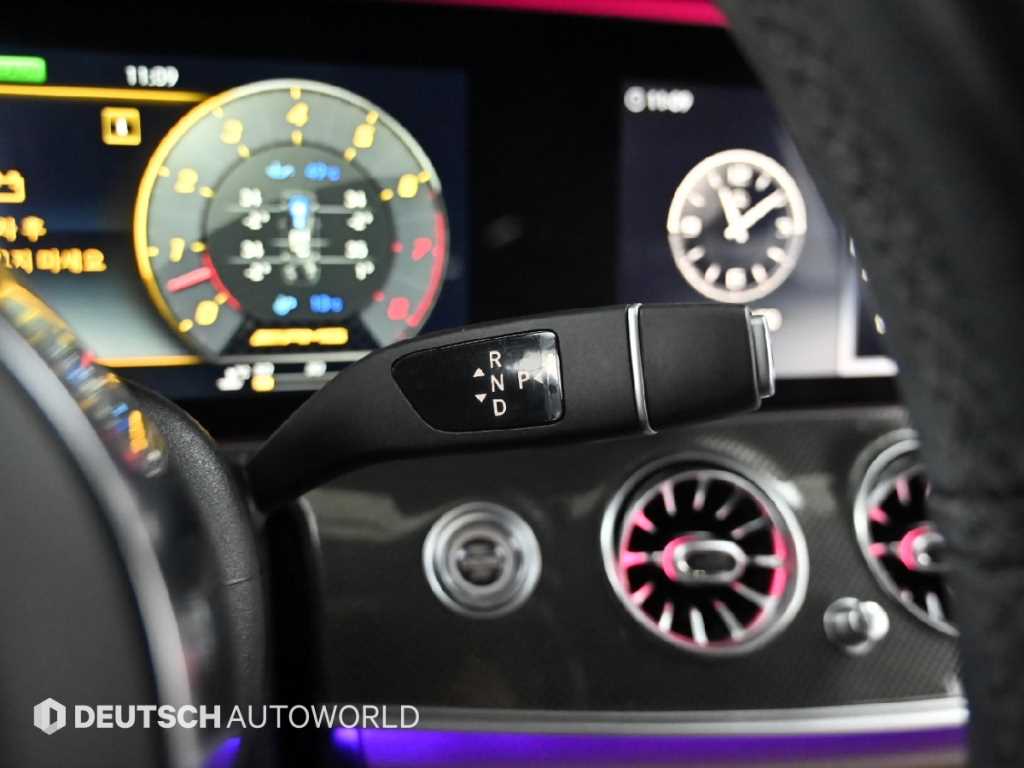 Mercedes Benz E class - Vista 9