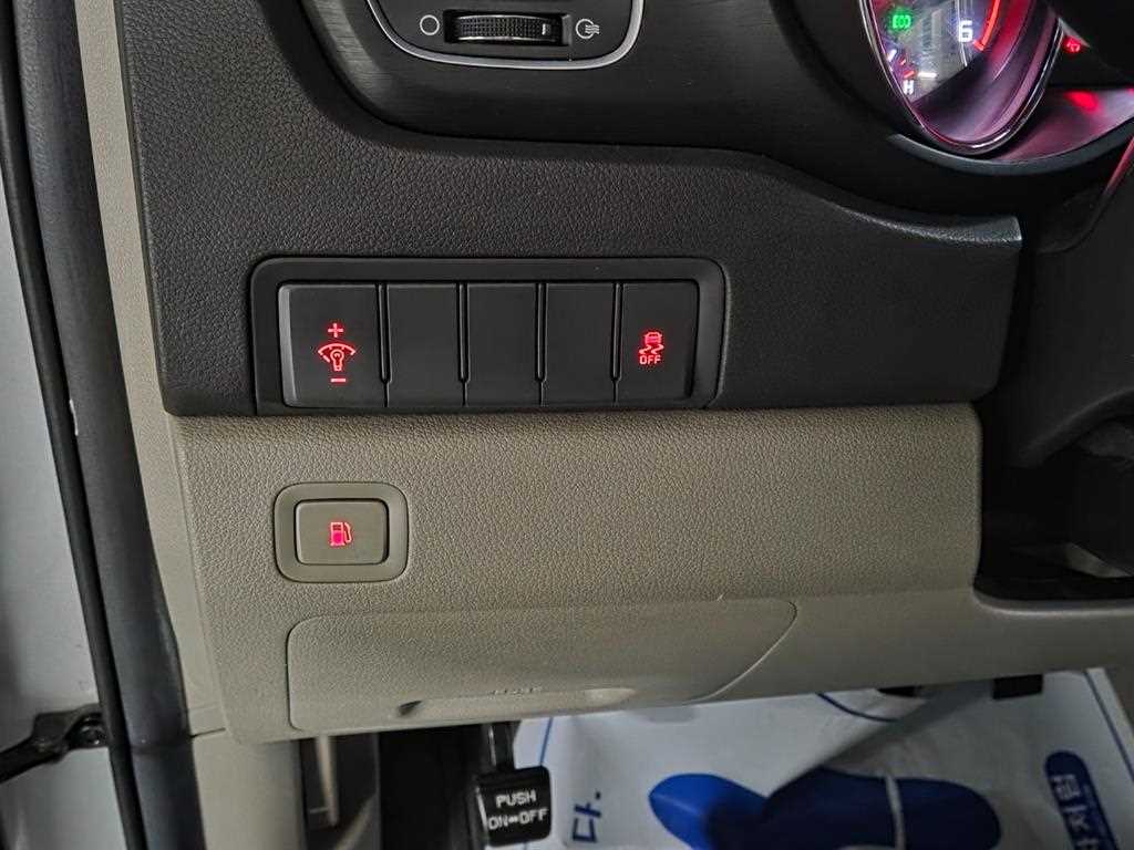 KIA Carnival 2017 Plateado - Importación desde Corea - HF Imports Iquique - Foto 13