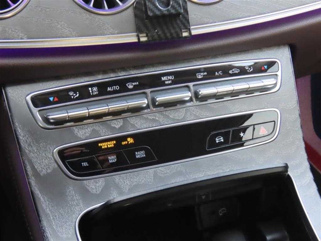 Mercedes Benz CLS Class - Vista 7