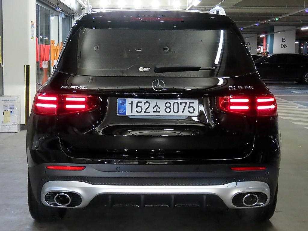 Mercedes Benz GLB Class - Vista 5