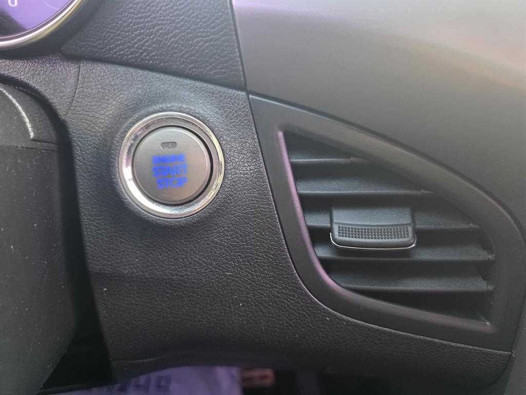 HYUNDAI Avante - Vista 11