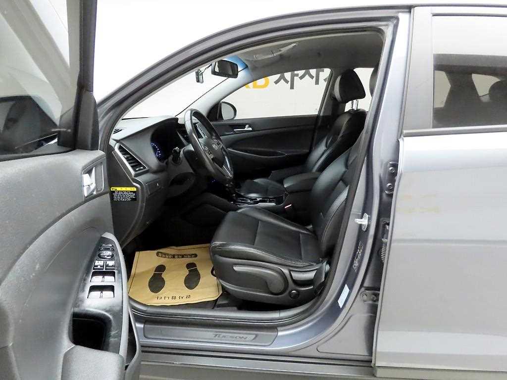 HYUNDAI Tucson - Vista 12