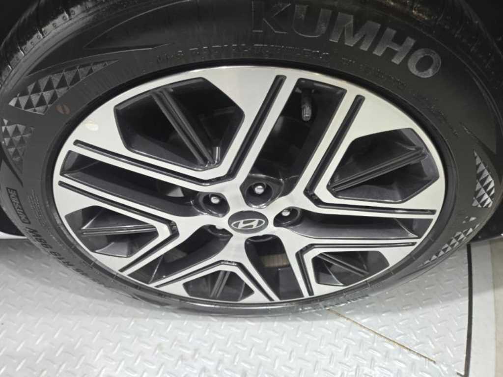 HYUNDAI Grandeur - Vista 7