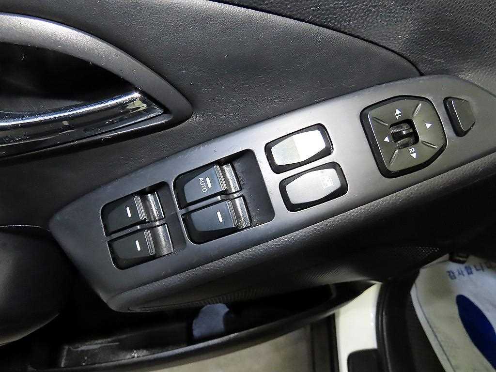 HYUNDAI Tucson 2011 the color of pearl - Importación desde Corea - HF Imports Iquique - Foto 13