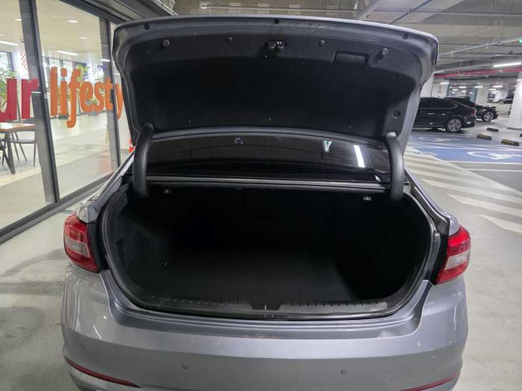 HYUNDAI Sonata - Vista 6