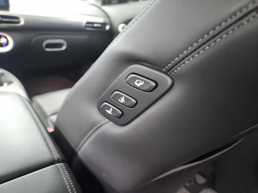 Genesis GV60 2022 Negro - Importación desde Corea - HF Imports Iquique - Foto 14