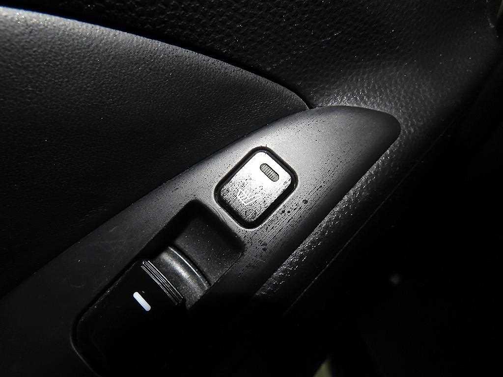 HYUNDAI Tucson 2011 the color of pearl - Importación desde Corea - HF Imports Iquique - Foto 14