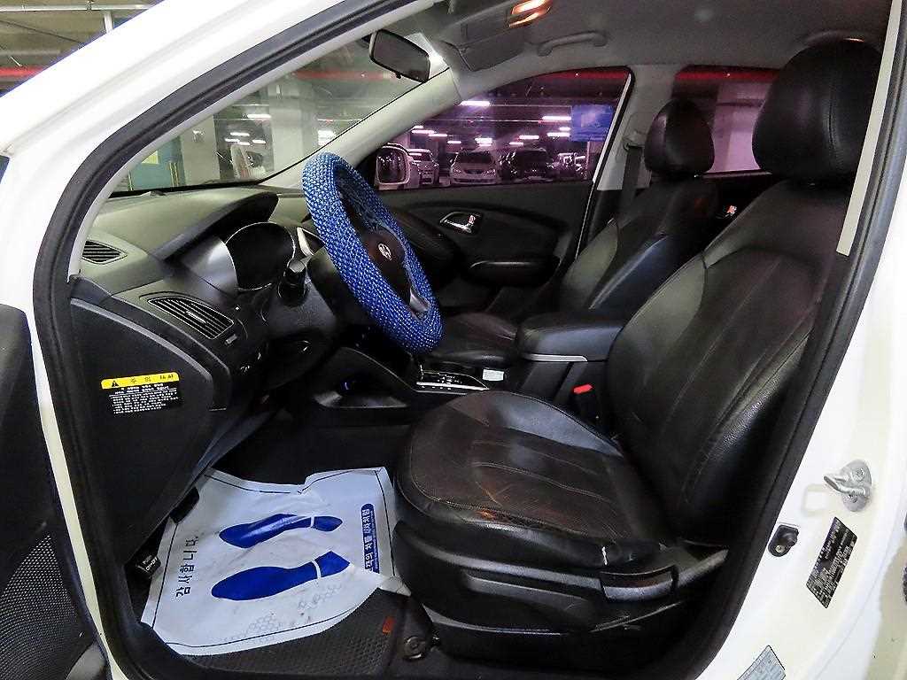 HYUNDAI Tucson - Vista 6