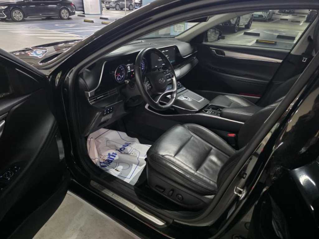 HYUNDAI Grandeur - Vista 8