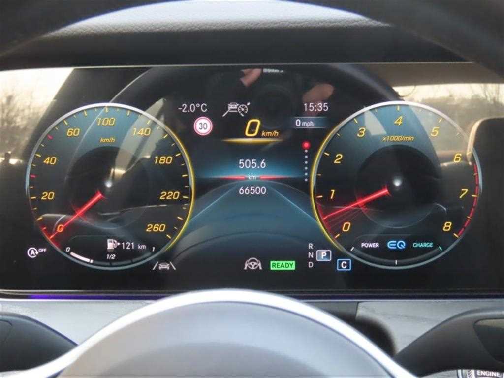 Mercedes Benz CLS Class - Vista 5