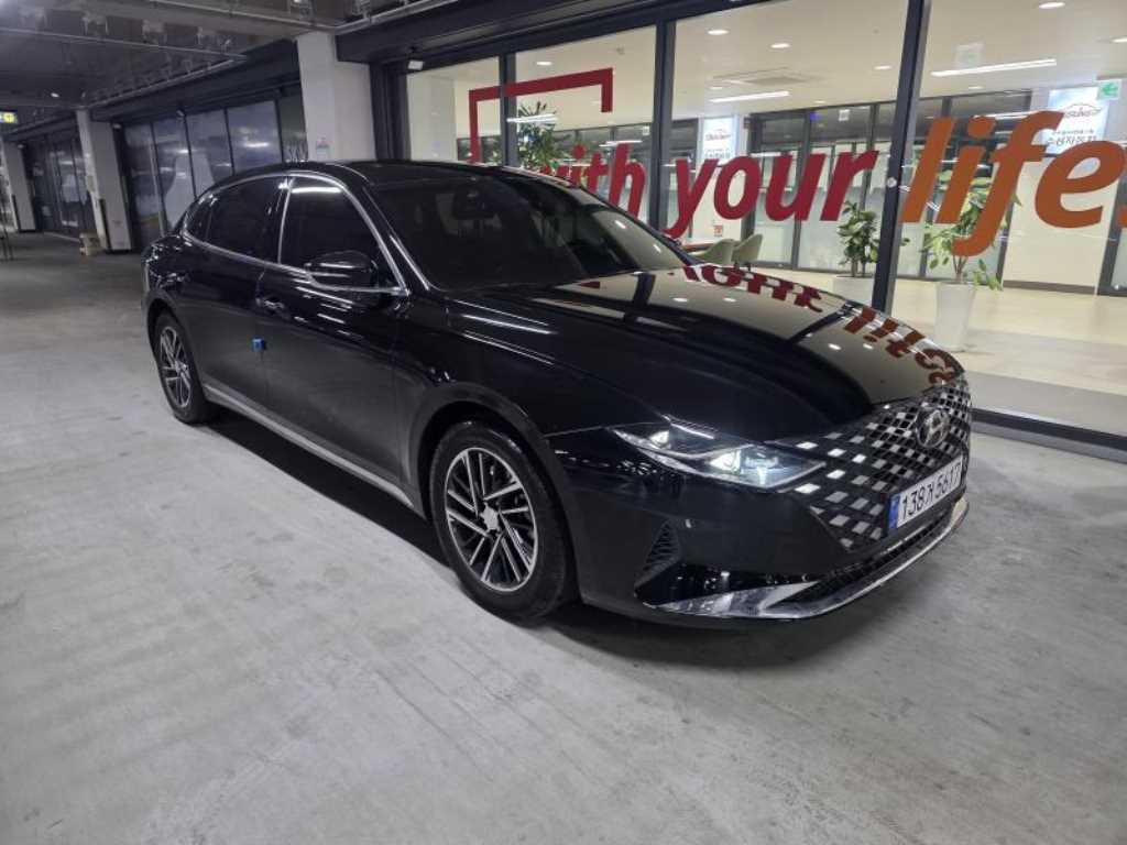 HYUNDAI Grandeur - Vista 2