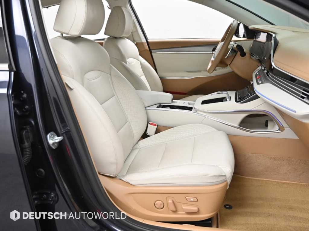 HYUNDAI Grandeur - Vista 10