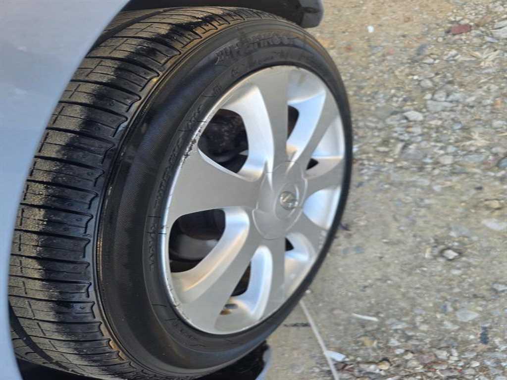 HYUNDAI Avante - Vista 6