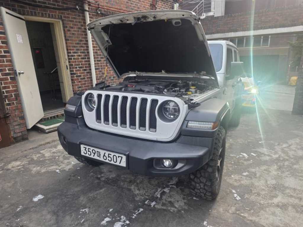 Jeep Wrangler - Vista 2