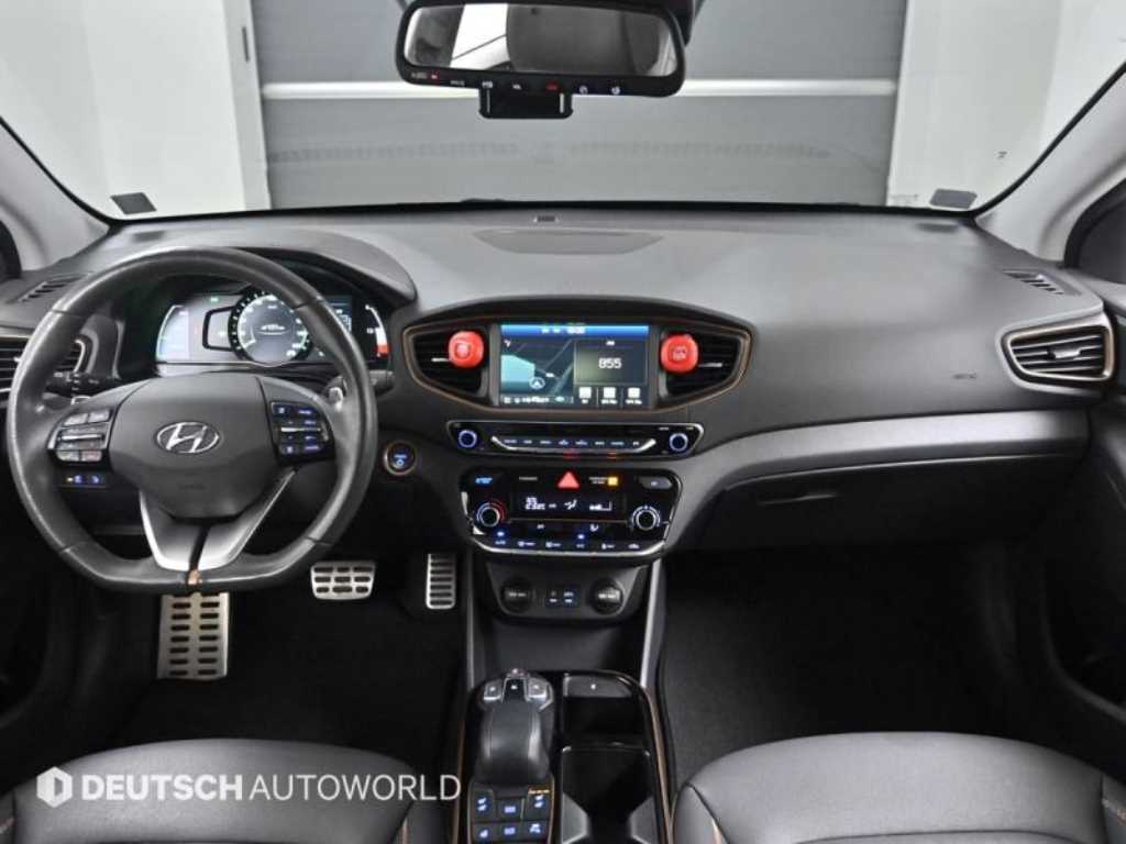 HYUNDAI Ioniq - Vista 7