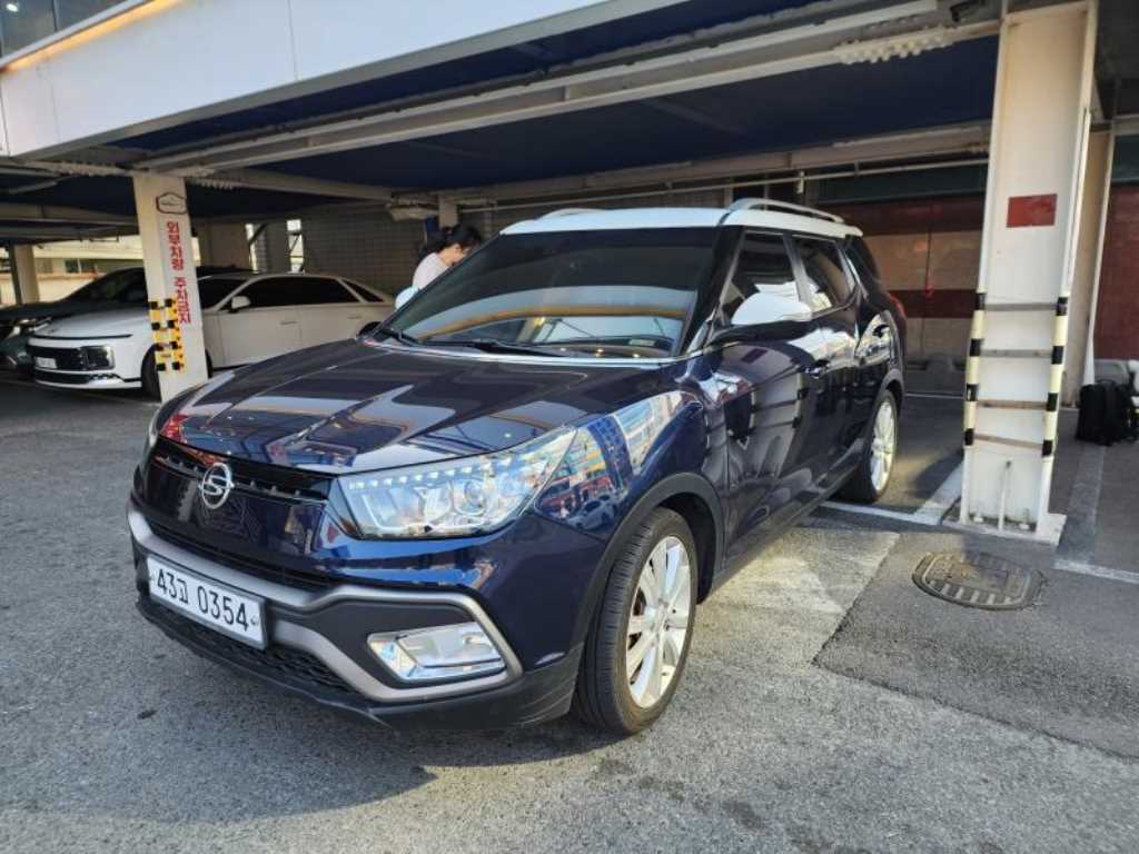 Ssangyong Tivoli - Vista 2
