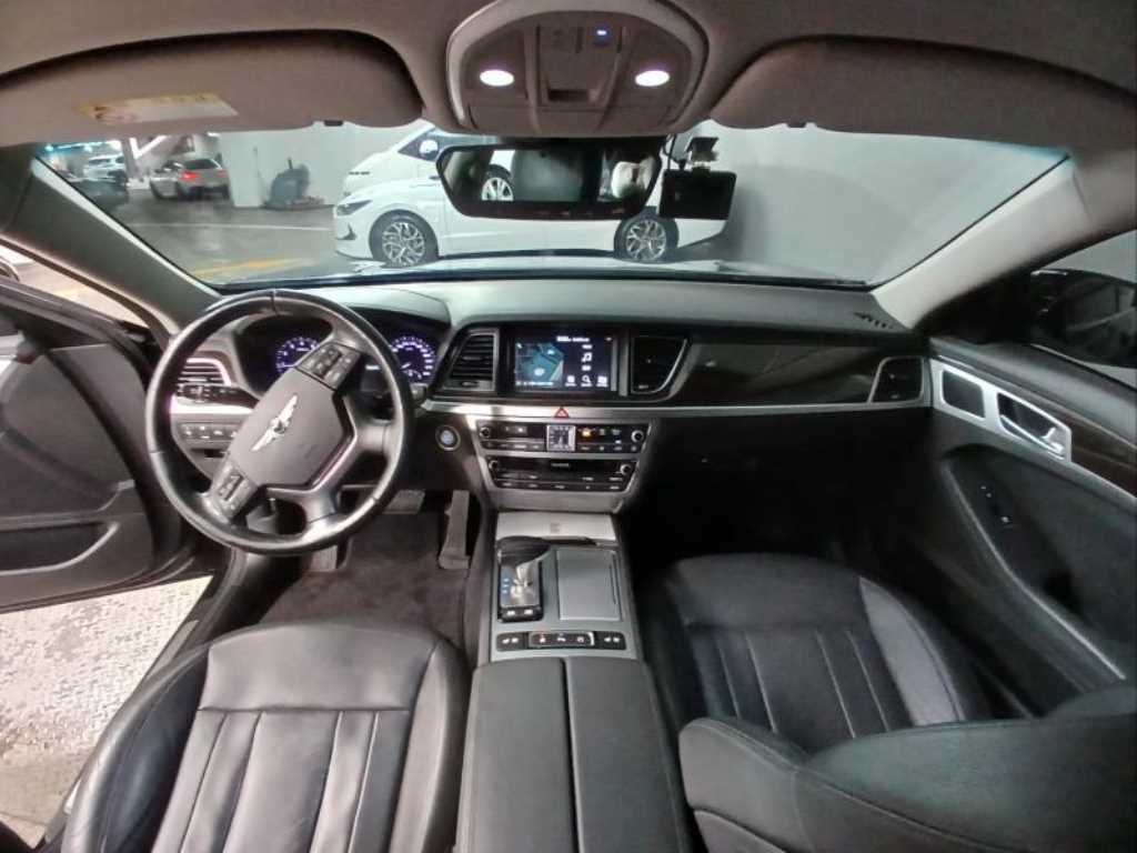 Genesis G80 - Vista 6