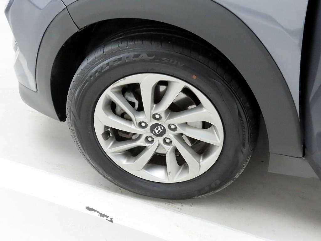 HYUNDAI Tucson 2017 Gris - Importación desde Corea - HF Imports Iquique - Foto 19