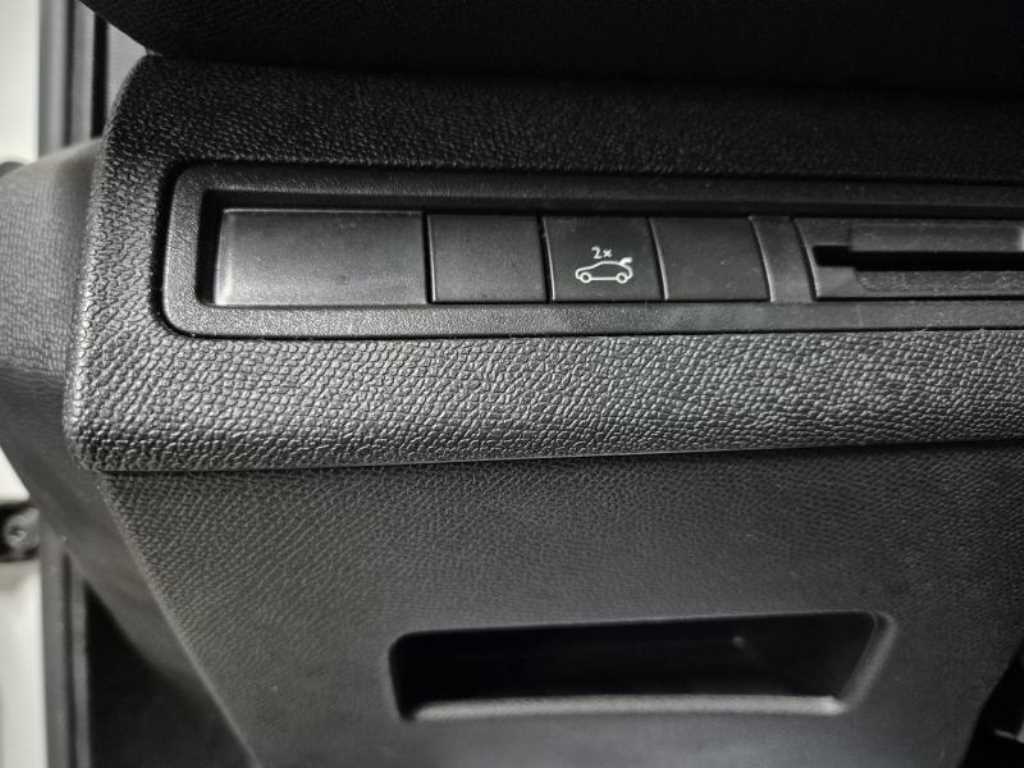 Peugeot 3008 - Vista 11