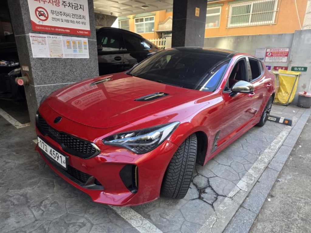 KIA Stinger - Vista 2
