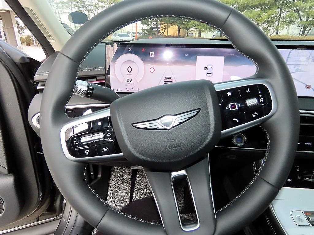 Genesis GV70 - Vista 8