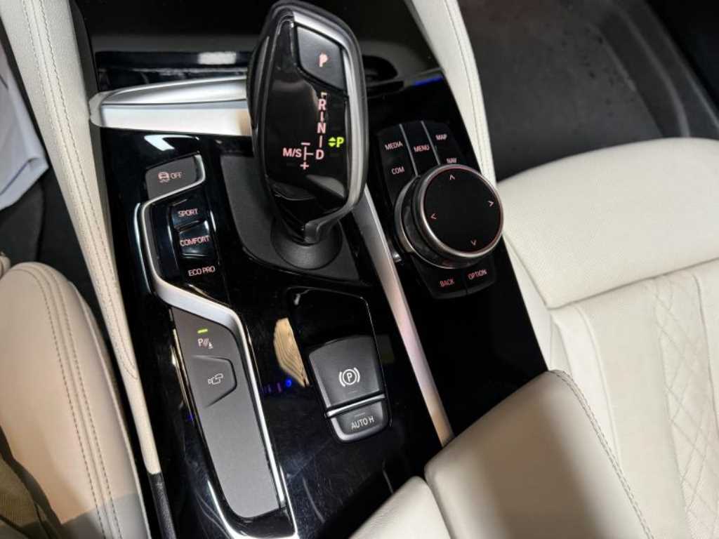 BMW 5 Series - Vista 11