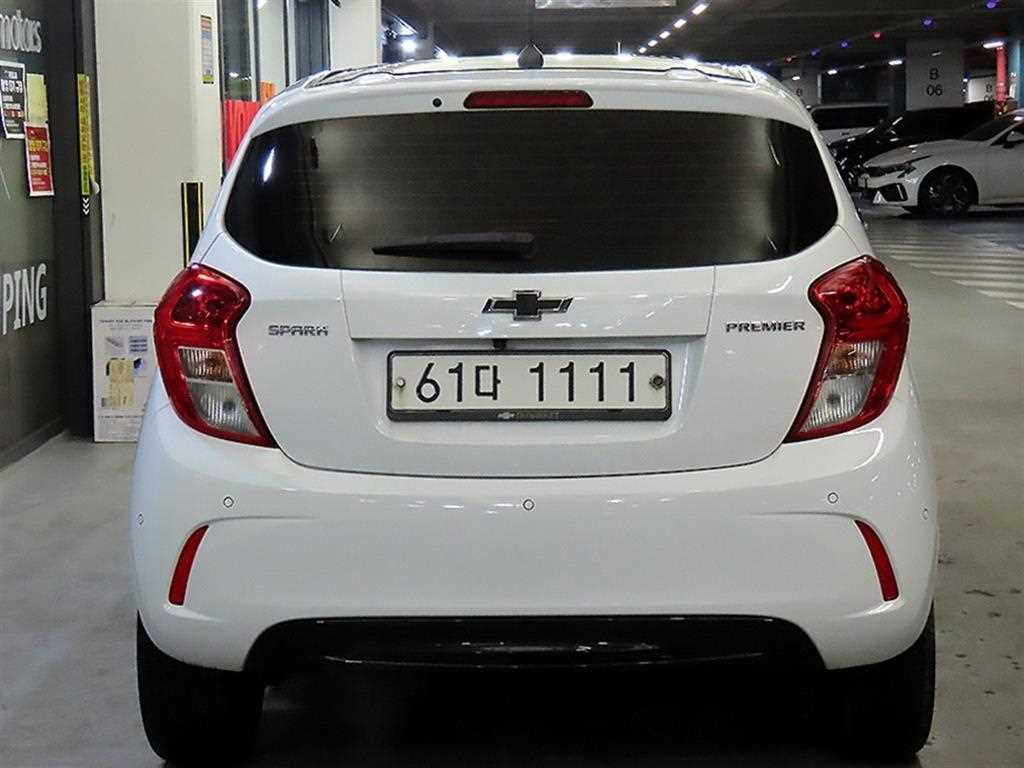 Chevrolet Spark - Vista 5