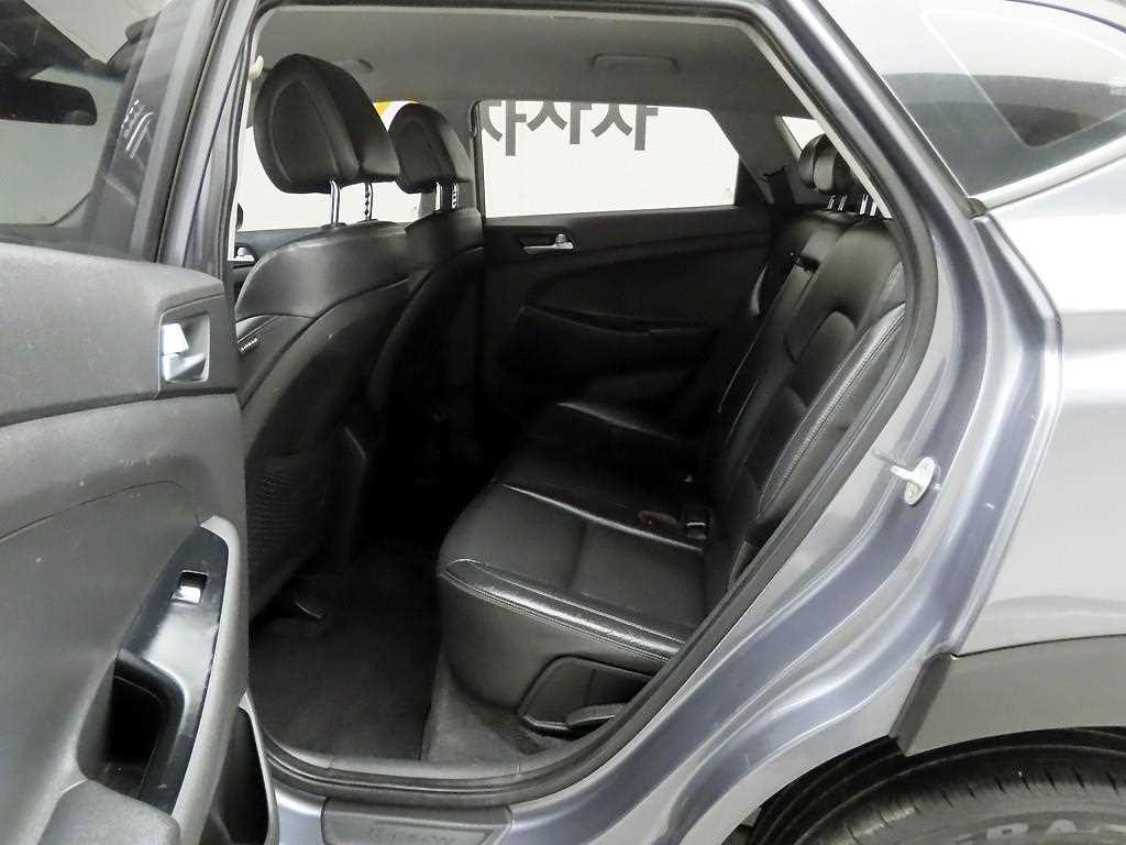 HYUNDAI Tucson 2017 Gris - Importación desde Corea - HF Imports Iquique - Foto 13
