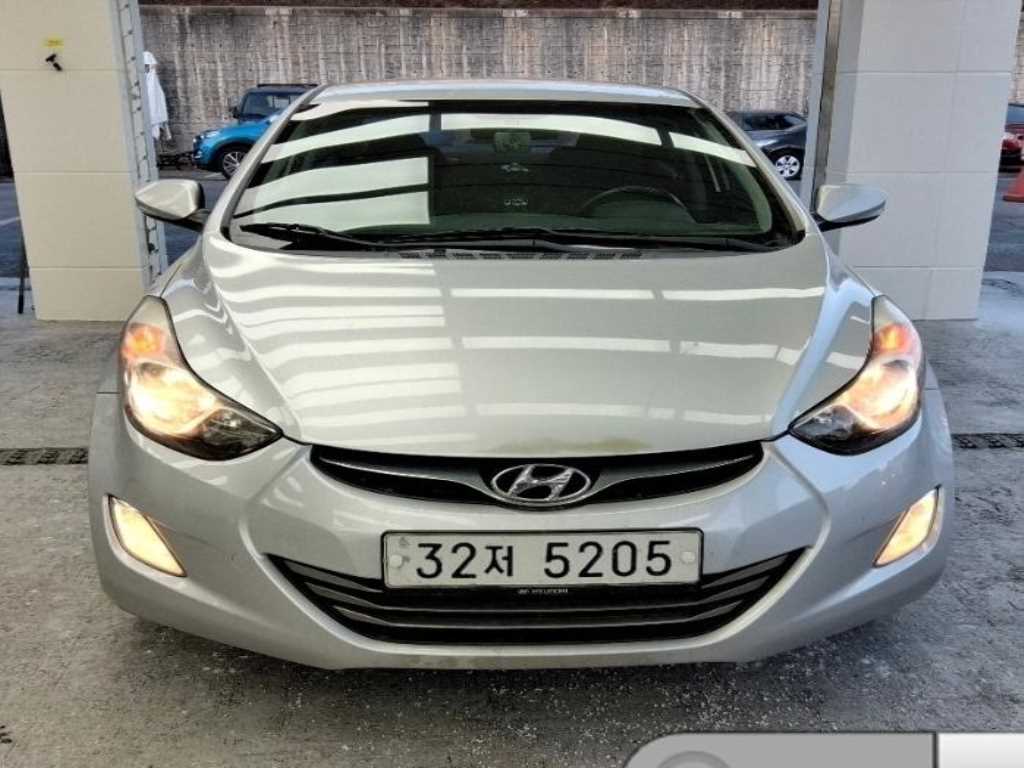 HYUNDAI Avante 2013 Blanco - Importación desde Corea - HF Imports Iquique - Foto 1