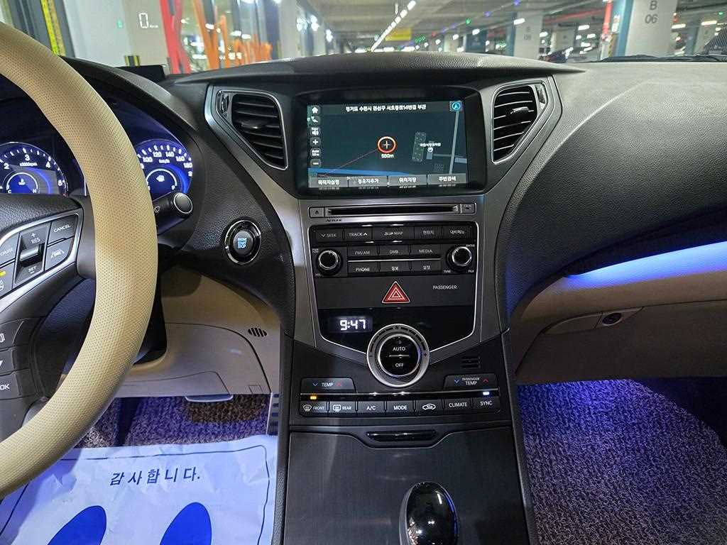 HYUNDAI Grandeur - Vista 10