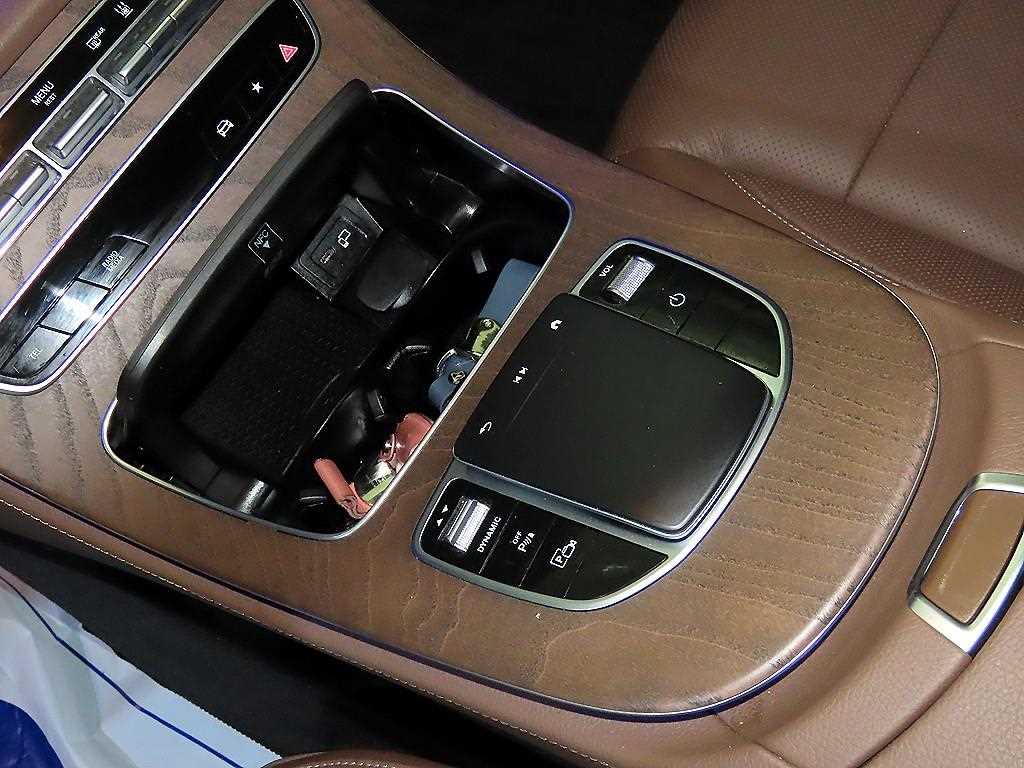 Mercedes Benz E class 2021 Plateado - Importación desde Corea - HF Imports Iquique - Foto 13