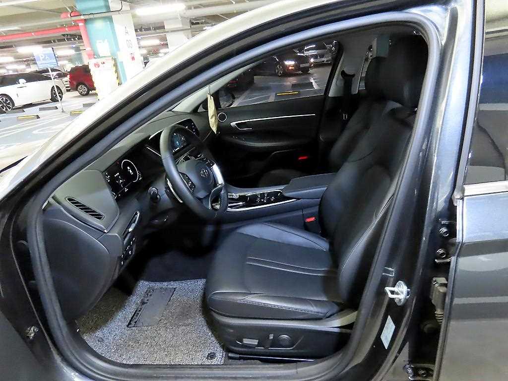 HYUNDAI Sonata - Vista 6