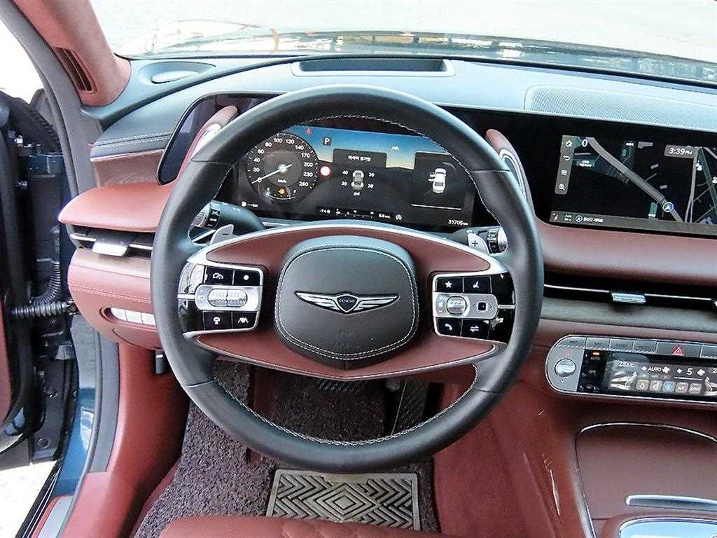 Genesis G90 - Vista 8