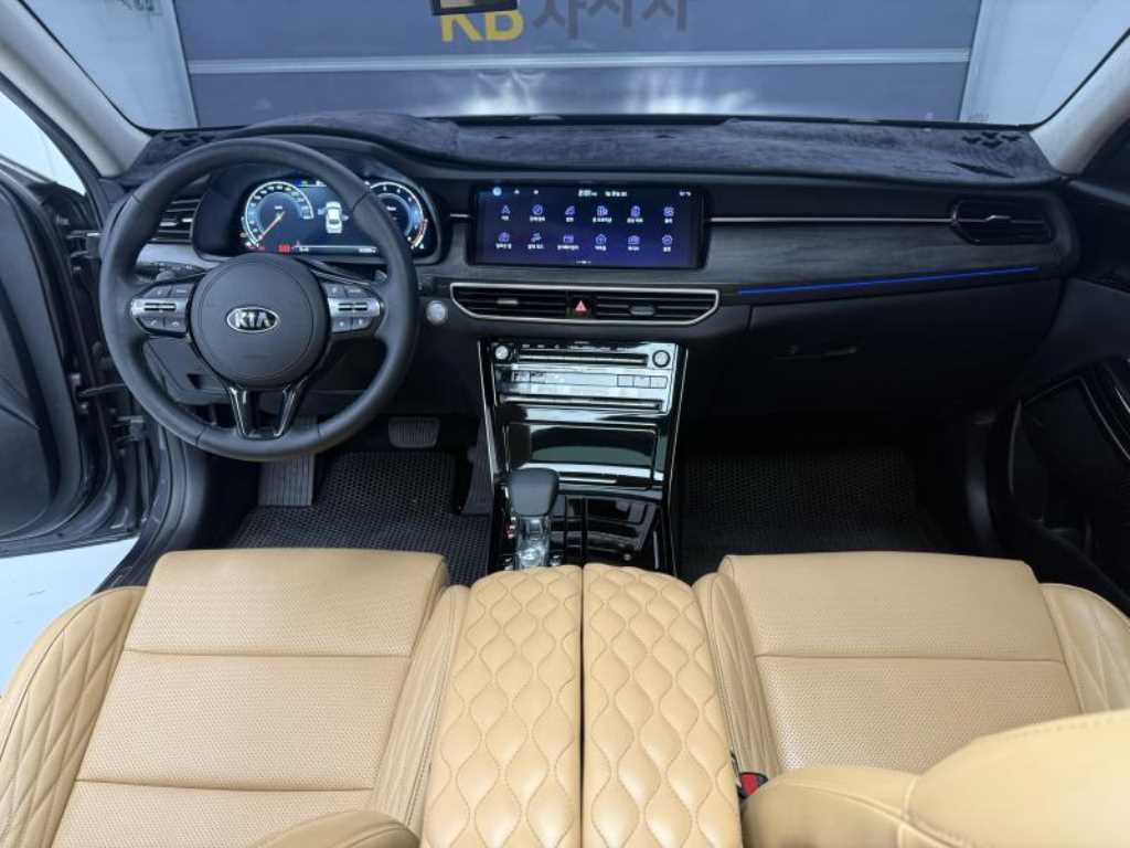 KIA K7 - Vista 10