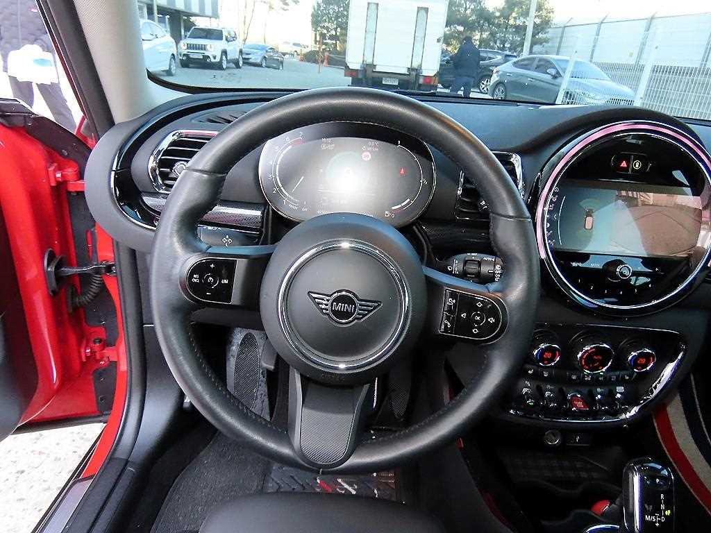 Mini Clubman - Vista 8