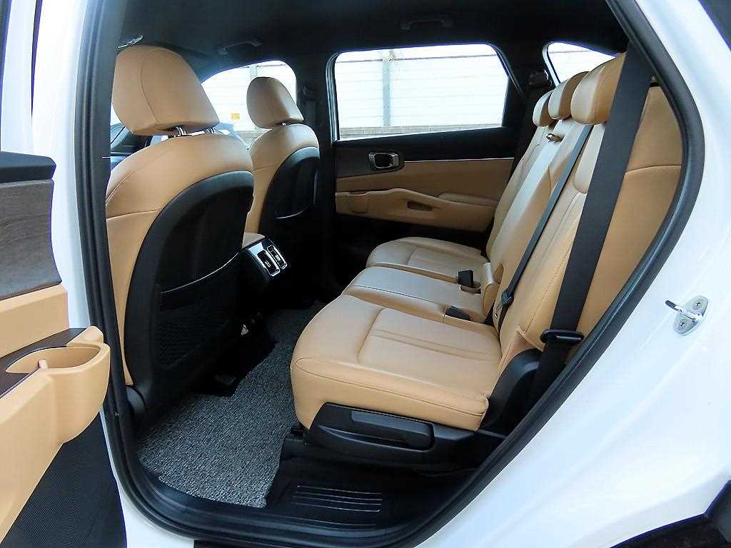 KIA Sorento - Vista 6