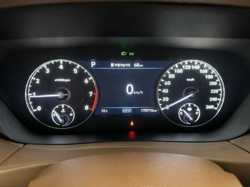 Genesis G90 - Vista 5