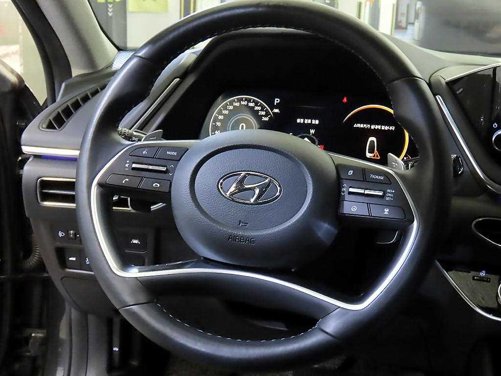 HYUNDAI Sonata - Vista 8